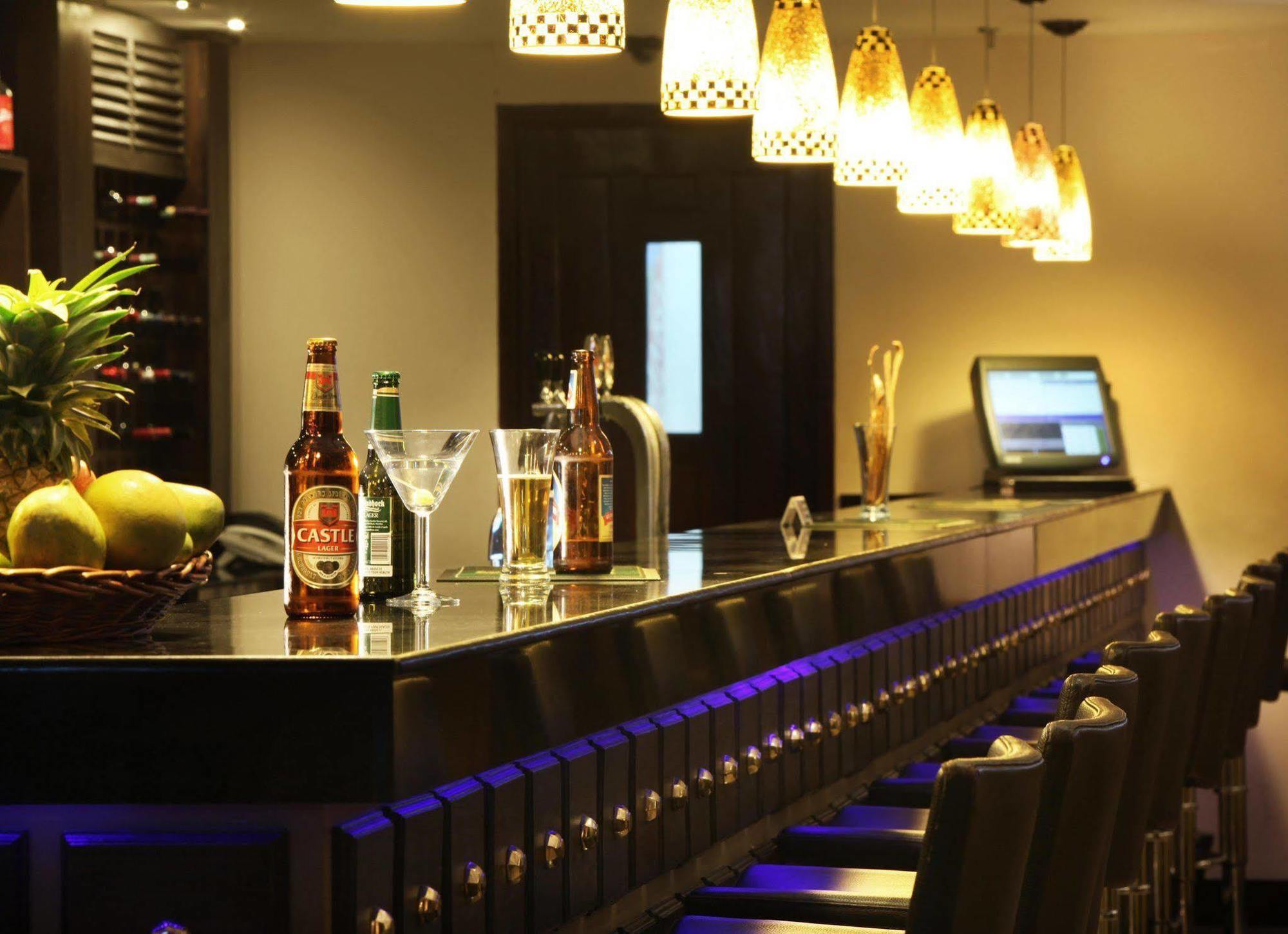 Delta Hotels By Marriott Dar Es Salaam Restaurace fotografie