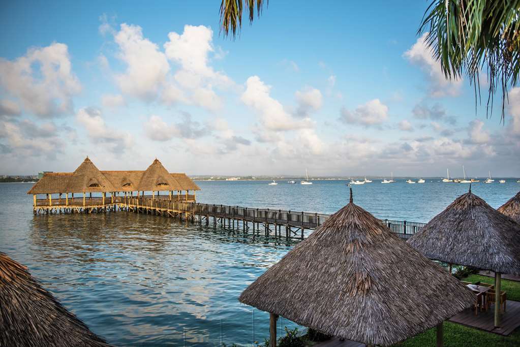 Delta Hotels By Marriott Dar Es Salaam Exteriér fotografie